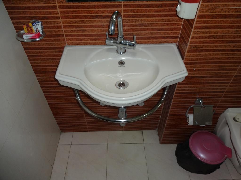 Rams Inn New Delhi Room photo
